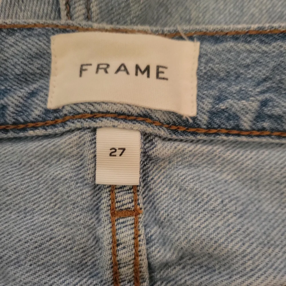 FRAME 'Le Original' High Rise Button Fly Lightwash Denim Shorts, Size 27